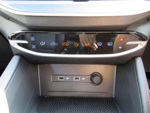 MAXUS T90EV