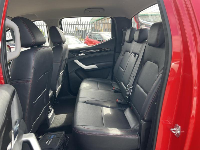 MAXUS T90EV