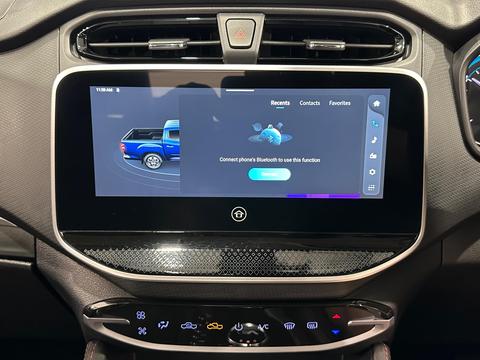 MAXUS T90EV