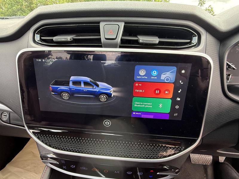 MAXUS T90EV