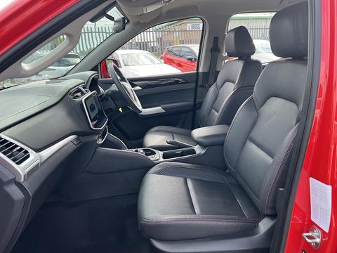 MAXUS T90EV